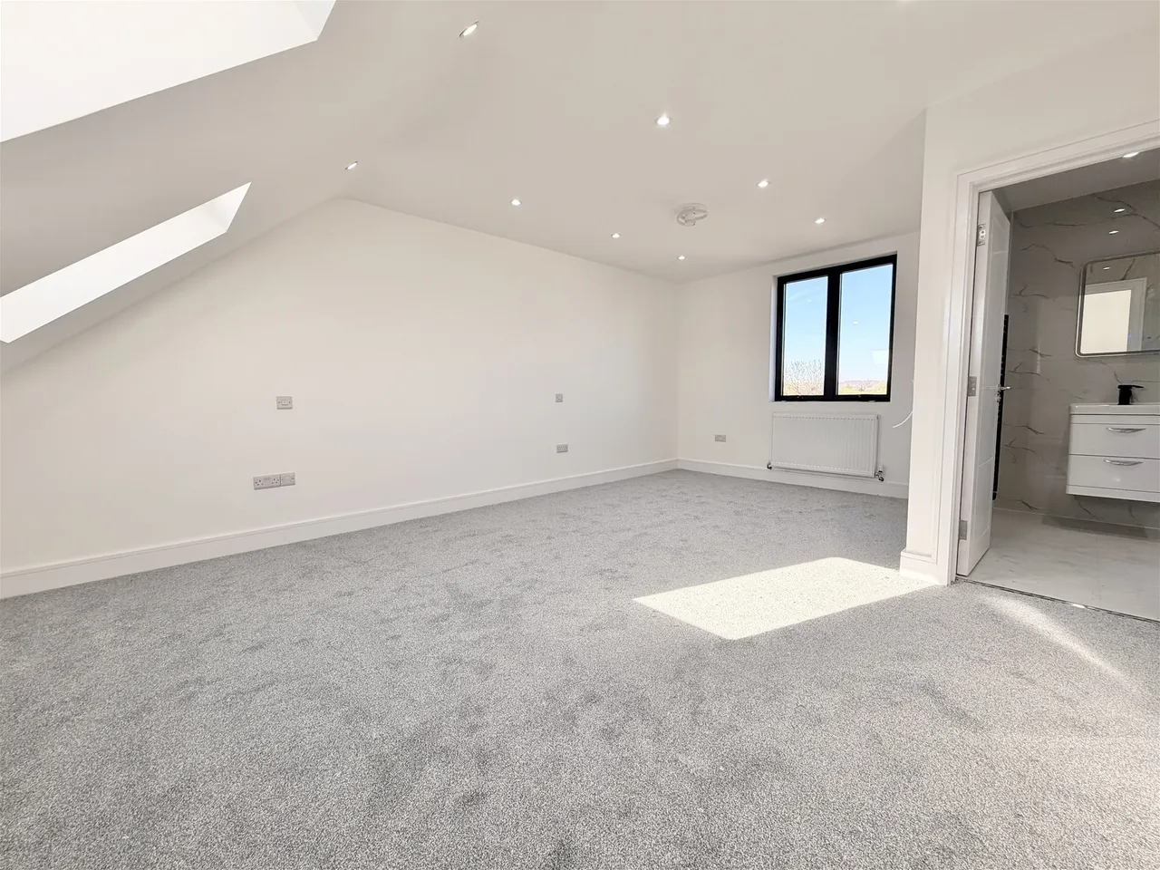 Freshwell Avenue, Romford, RM6, photo 17
