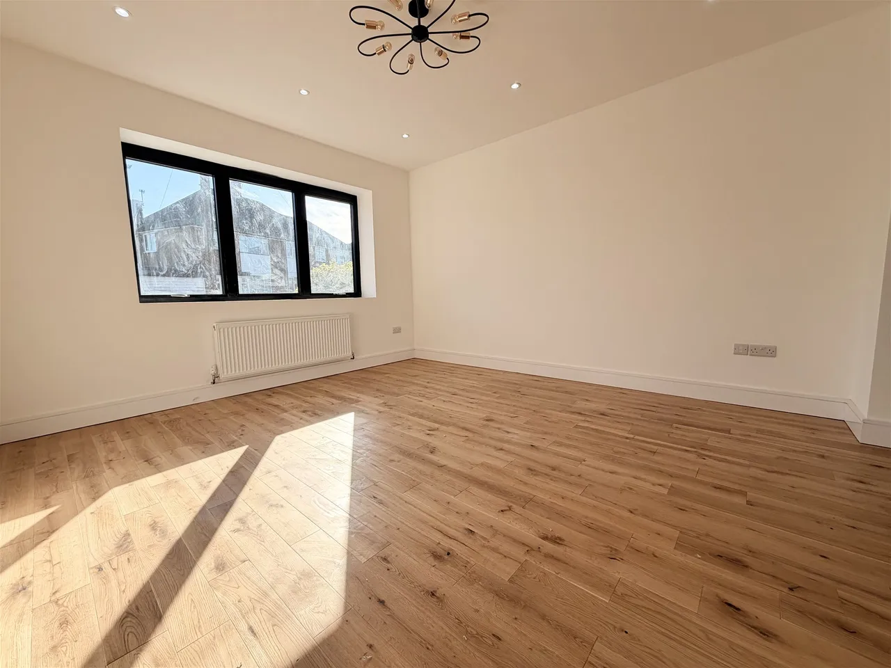 Freshwell Avenue, Romford, RM6, photo 8