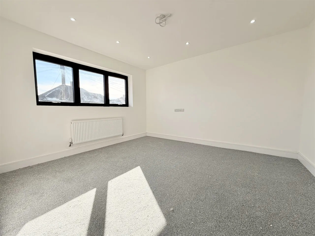 Freshwell Avenue, Romford, RM6, photo 11