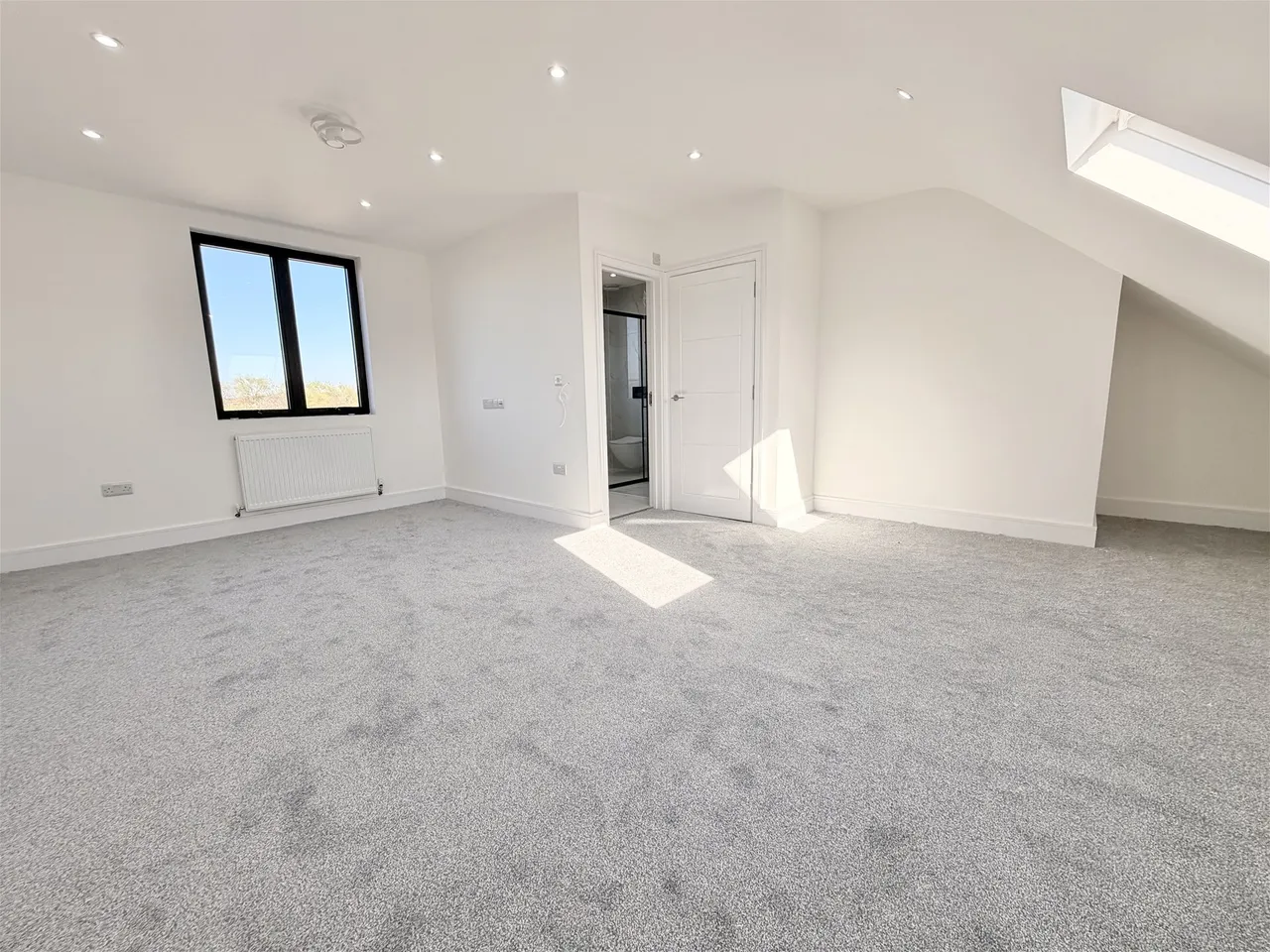 Freshwell Avenue, Romford, RM6, photo 16