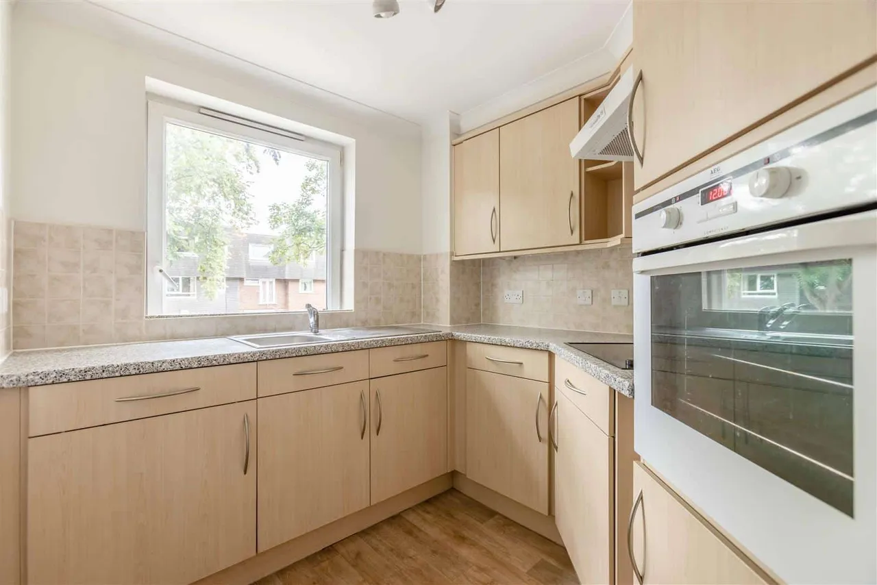 Alma Road, Windsor, SL4 3GZ, photo 4