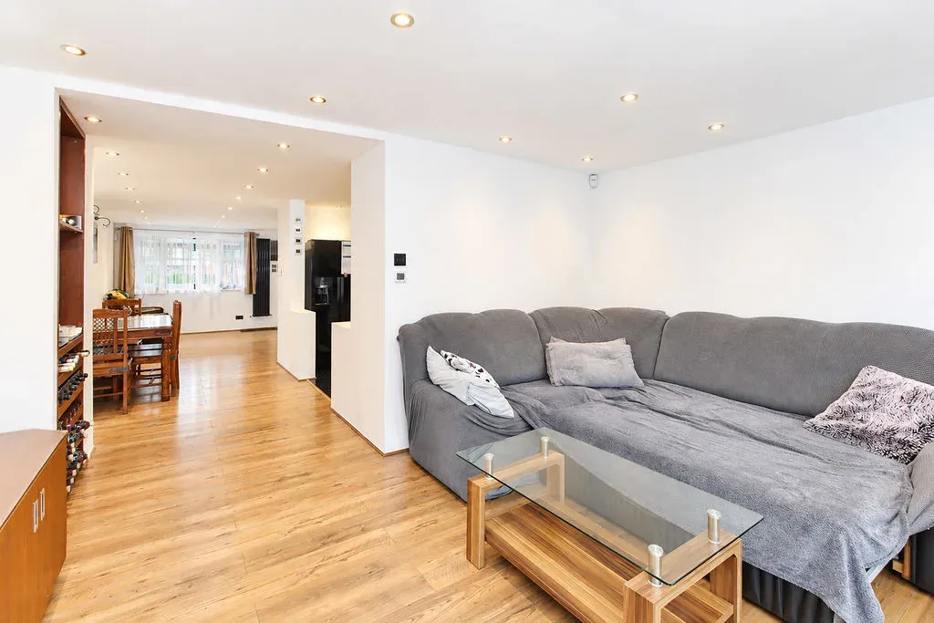 Bronte Crescent, Hemel Hempstead, Hertfordshire, HP2 7NT, photo 10