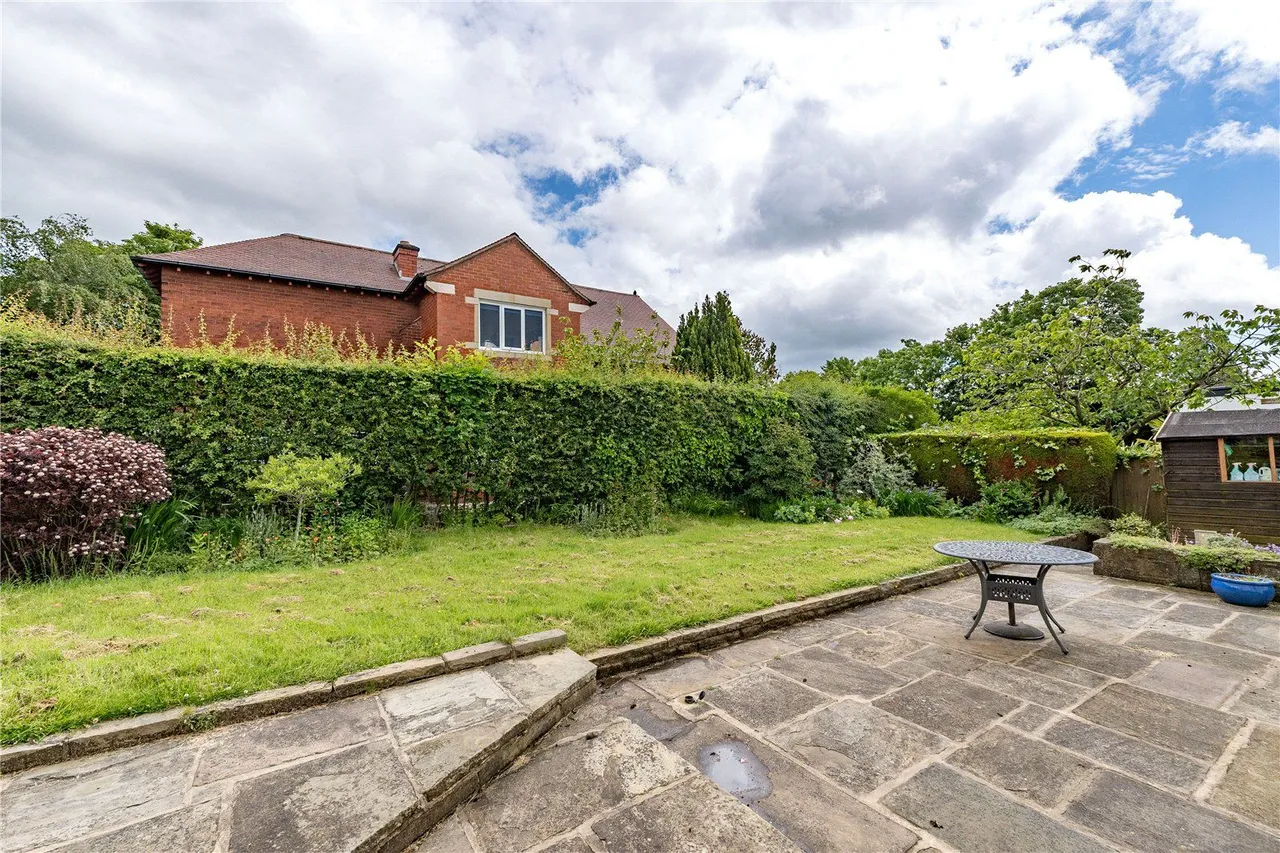 Renton Lea, Guiseley, LS20, photo 7
