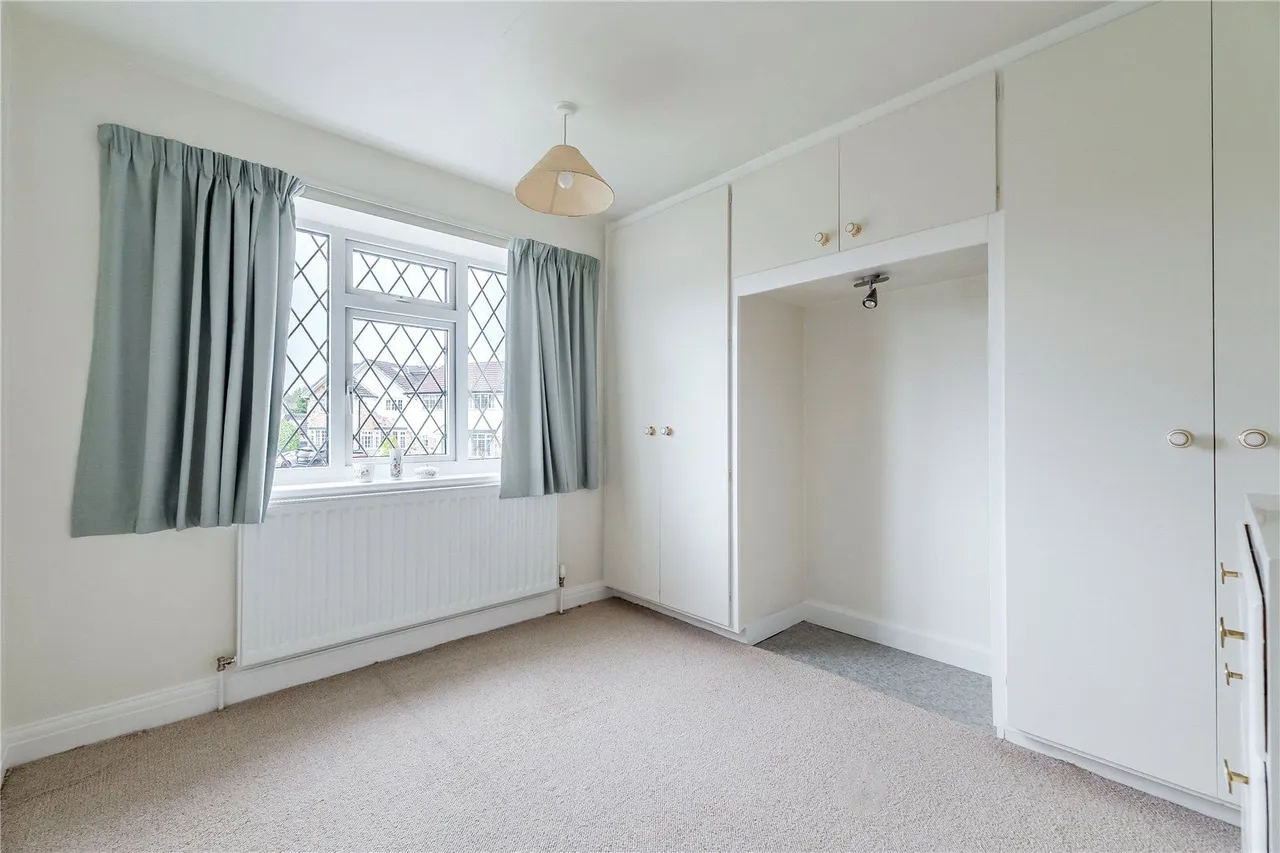 Renton Lea, Guiseley, LS20, photo 15
