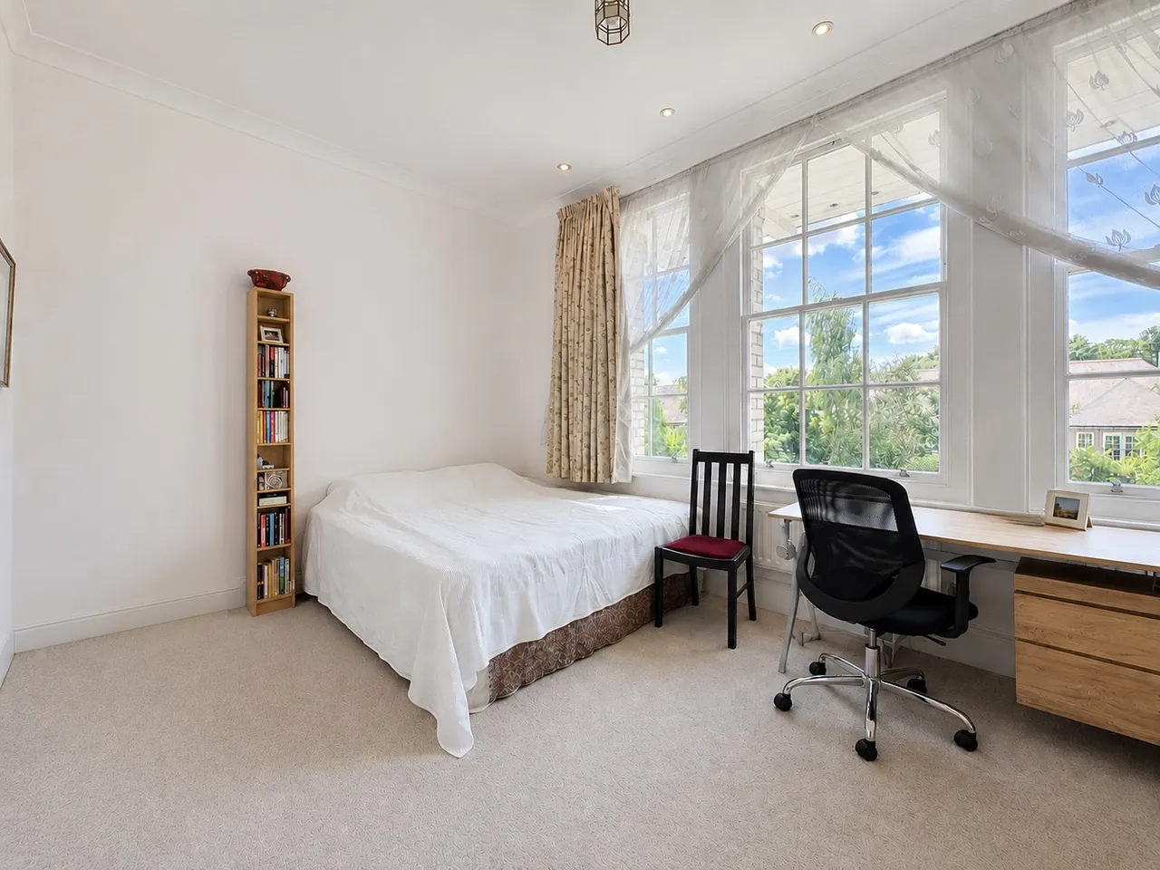 St. Vincents Lane, Littleberry Court, NW7, photo 3