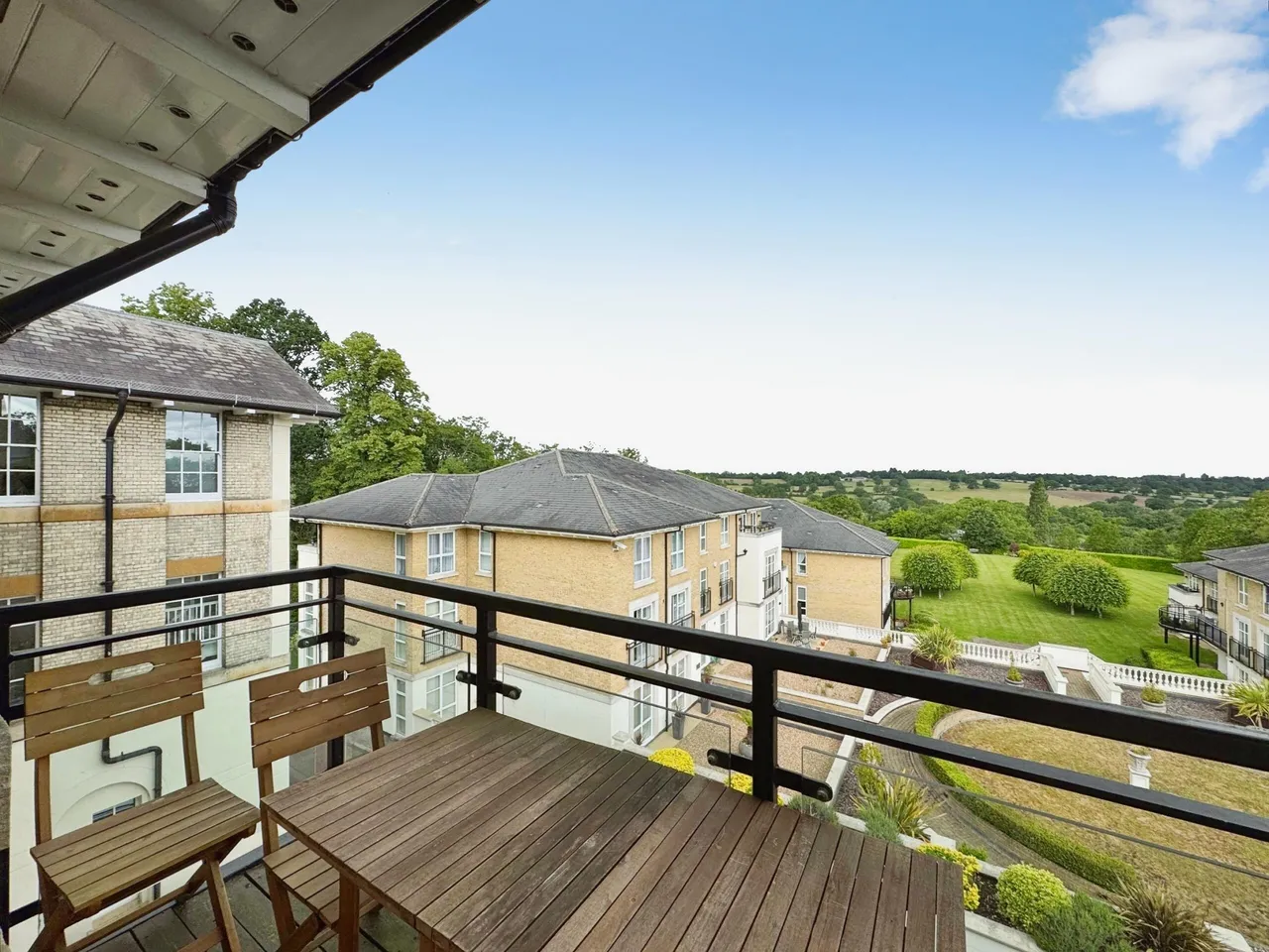 St. Vincents Lane, Littleberry Court, NW7, photo 5