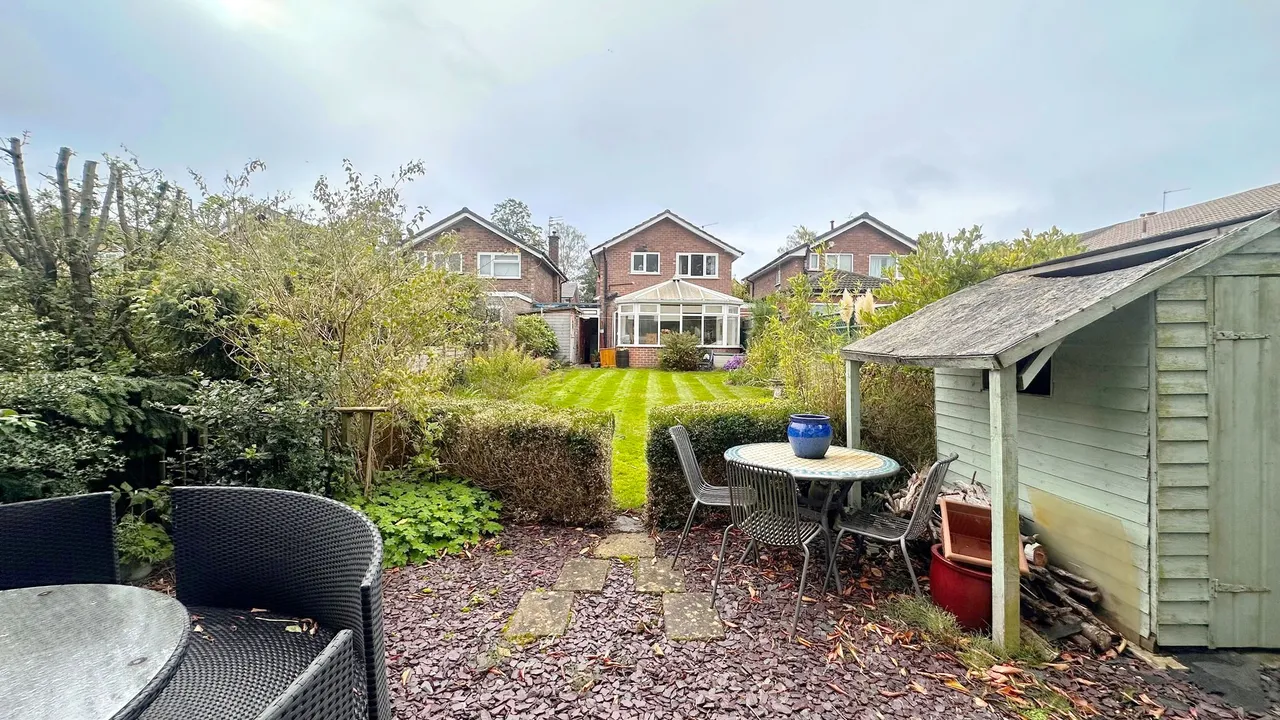 Deva Close, Stockport, photo 4