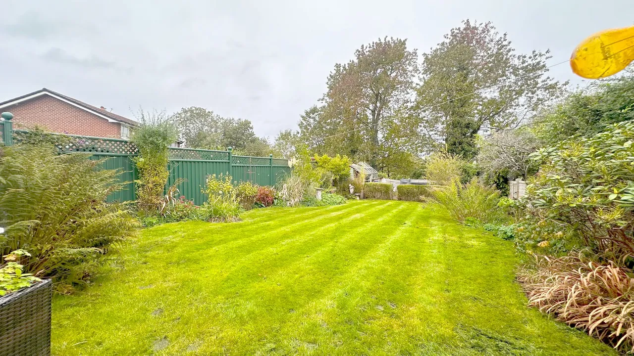 Deva Close, Stockport, photo 14