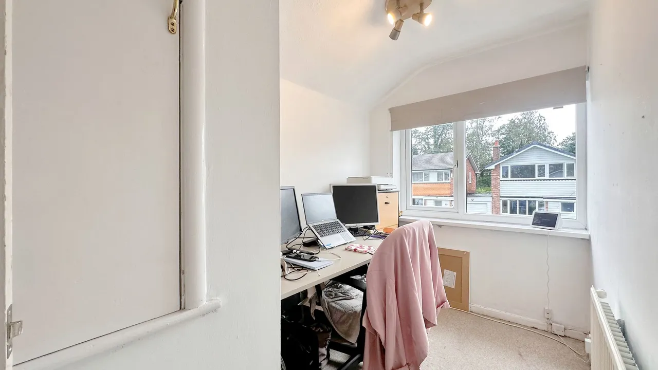 Deva Close, Stockport, photo 13