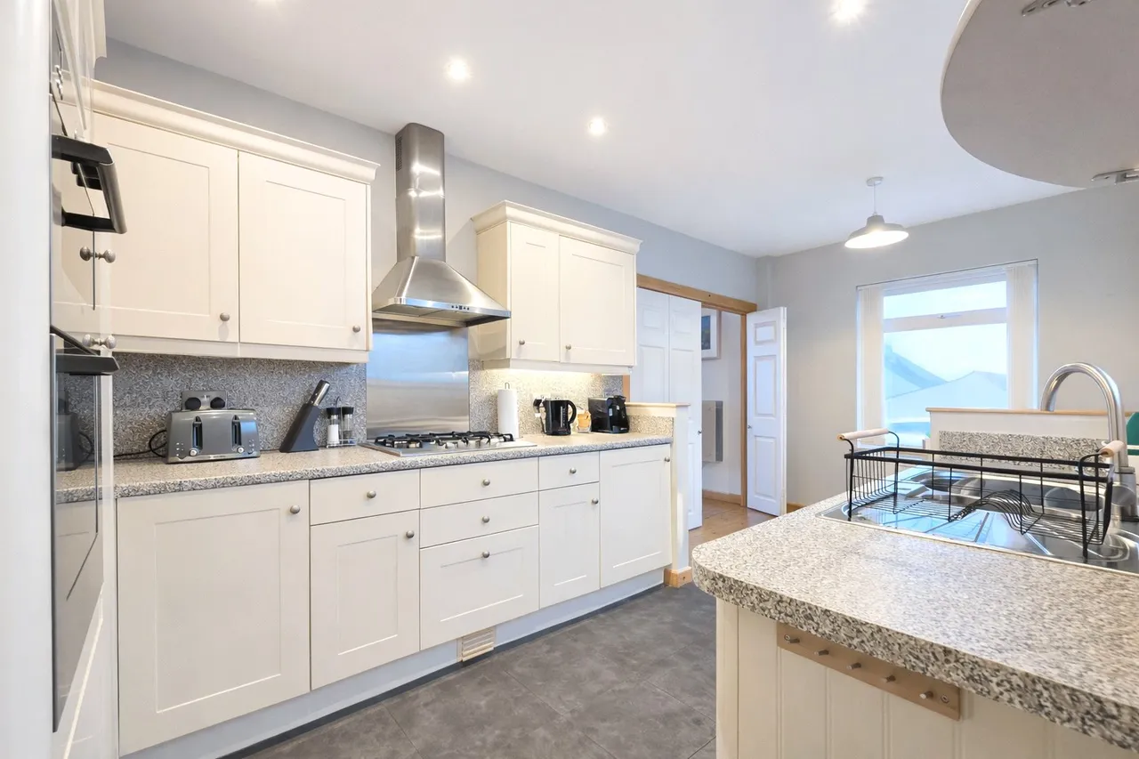 The Crescent, Widemouth Bay, EX23, photo 5