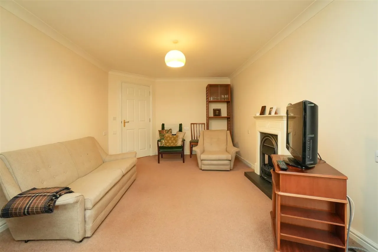 Belfry Court, The Village, YO32, photo 9