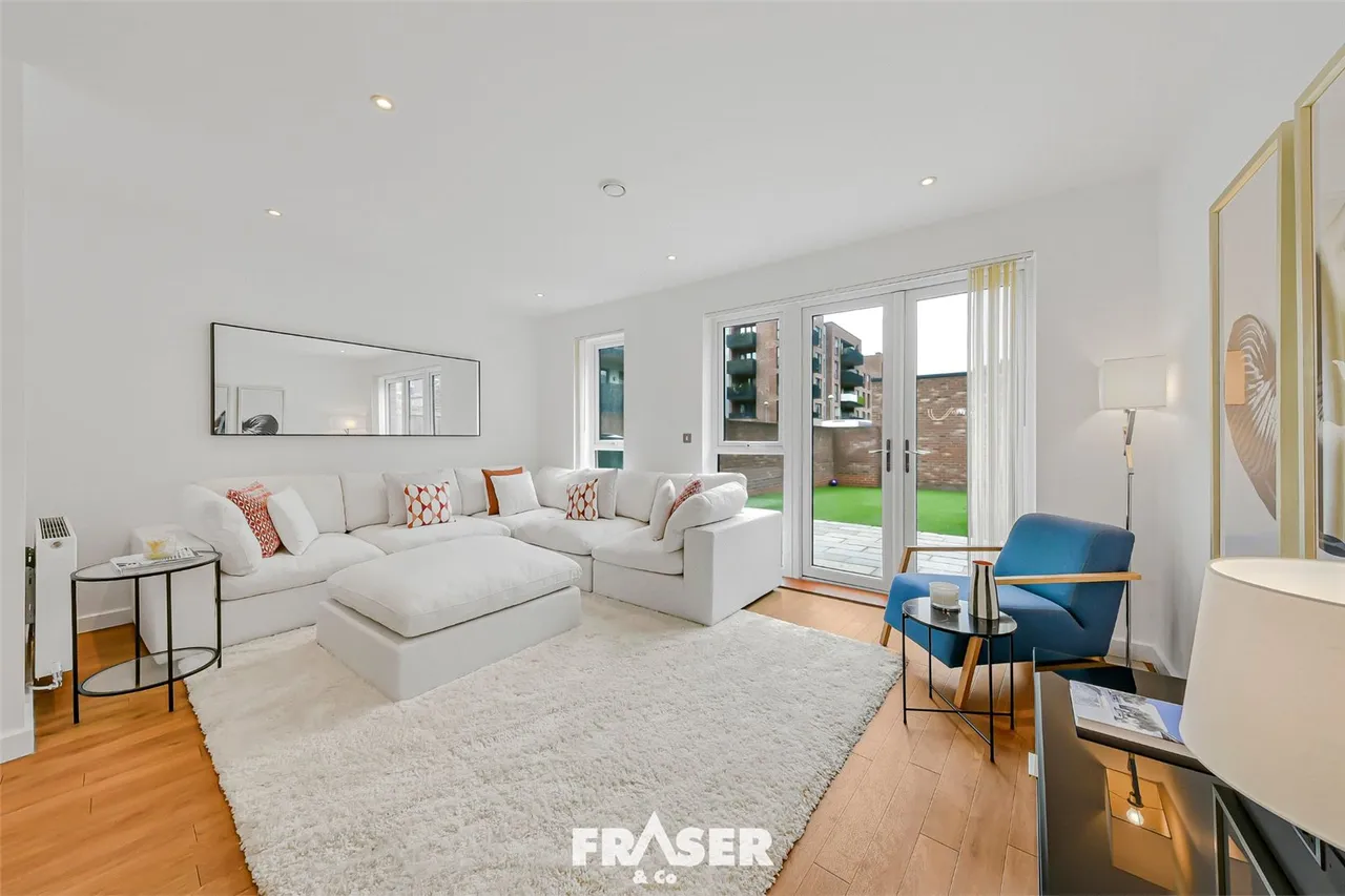 Reynard Way, Brentford, TW8, photo 8