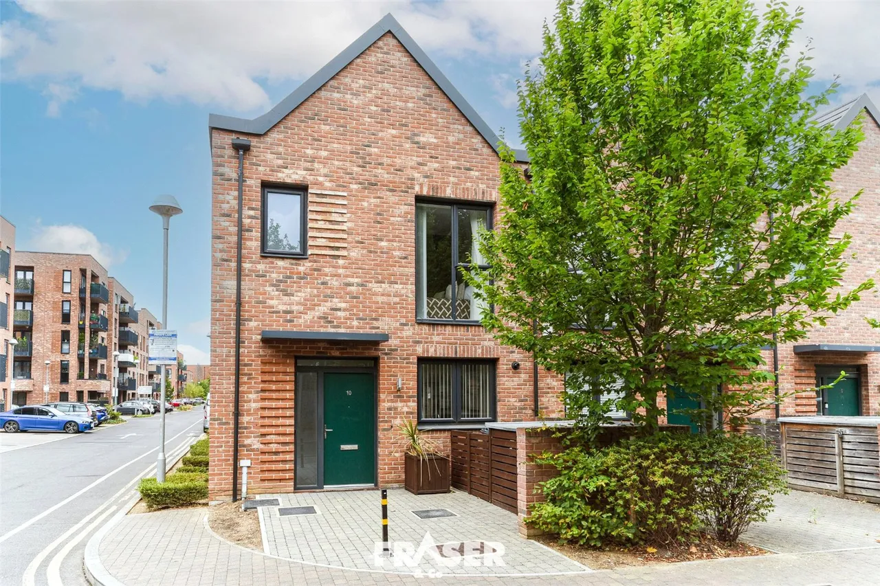 Reynard Way, Brentford, TW8, photo 2