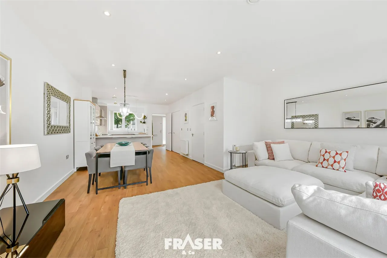 Reynard Way, Brentford, TW8, photo 7