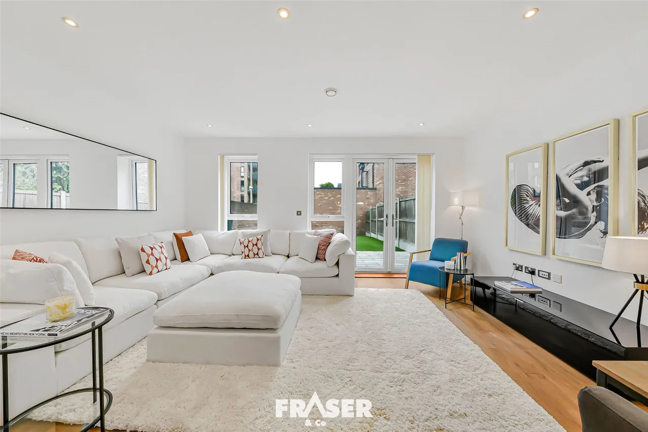 Reynard Way, Brentford, TW8, photo 6