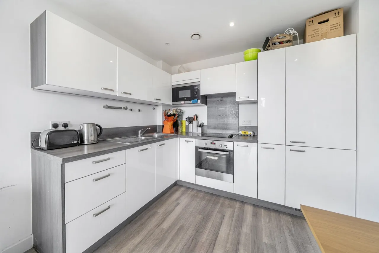 Adenmore Road, SE6, photo 5
