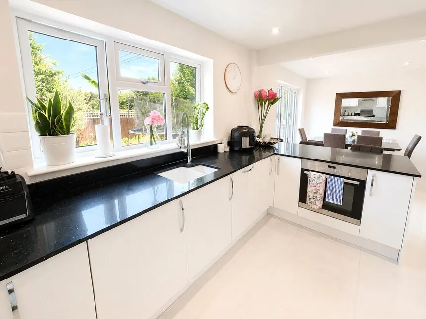 Victoria Road, Hayling Island, Hampshire, PO11, photo 6