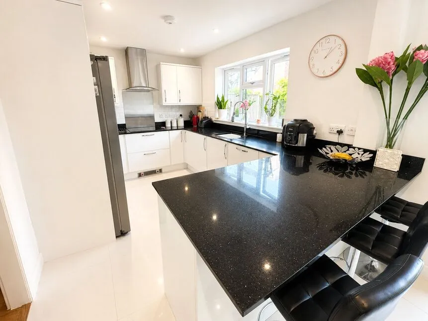 Victoria Road, Hayling Island, Hampshire, PO11, photo 5