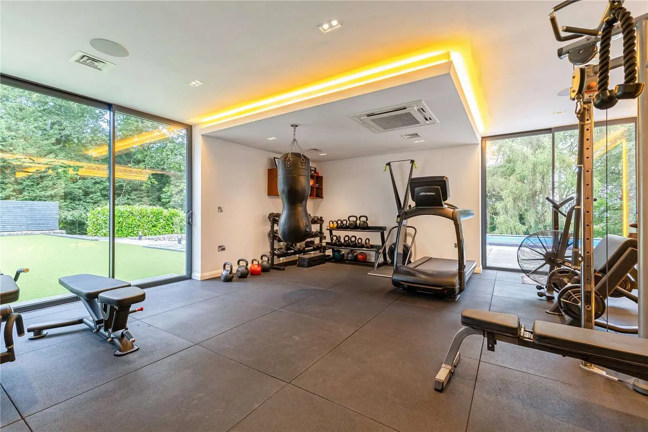 Cadbury Camp Lane, Clapton in Gordano, North Somerset, BS20 7SB, photo 11