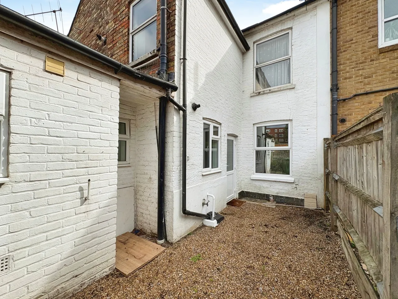 Birchett Road, Aldershot, Hampshire, GU11 1LG, photo 2