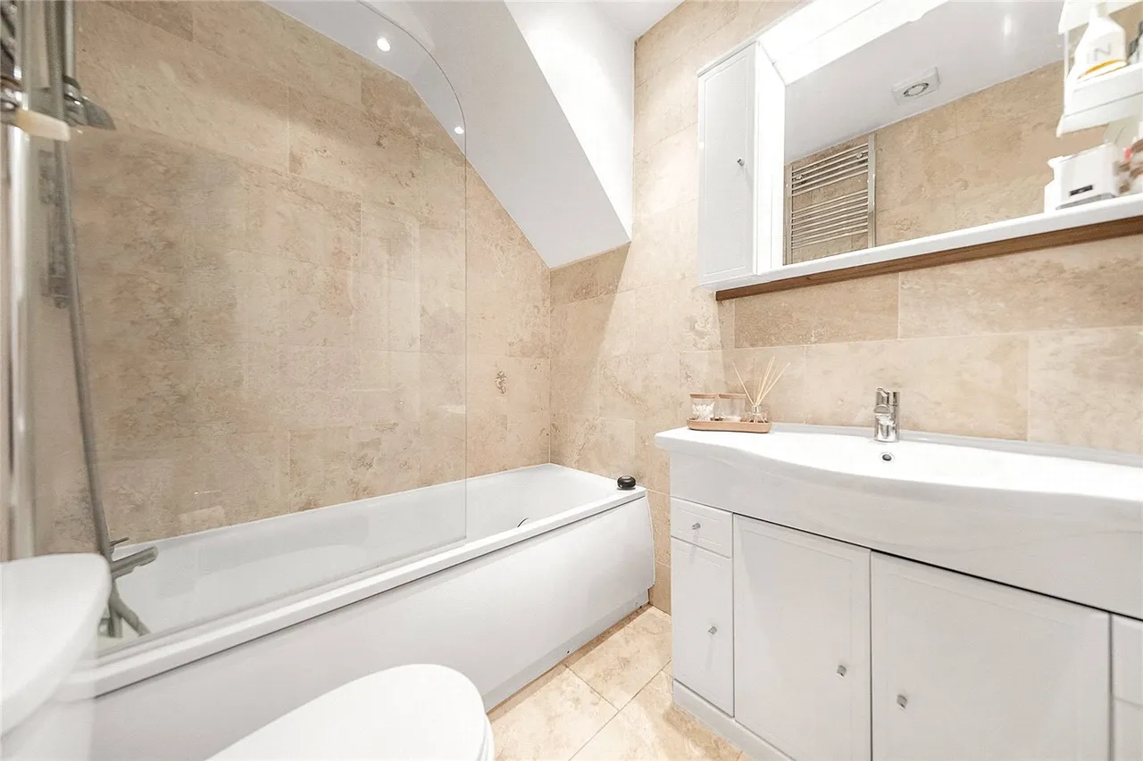 Goldhawk Road, London, W6, photo 10