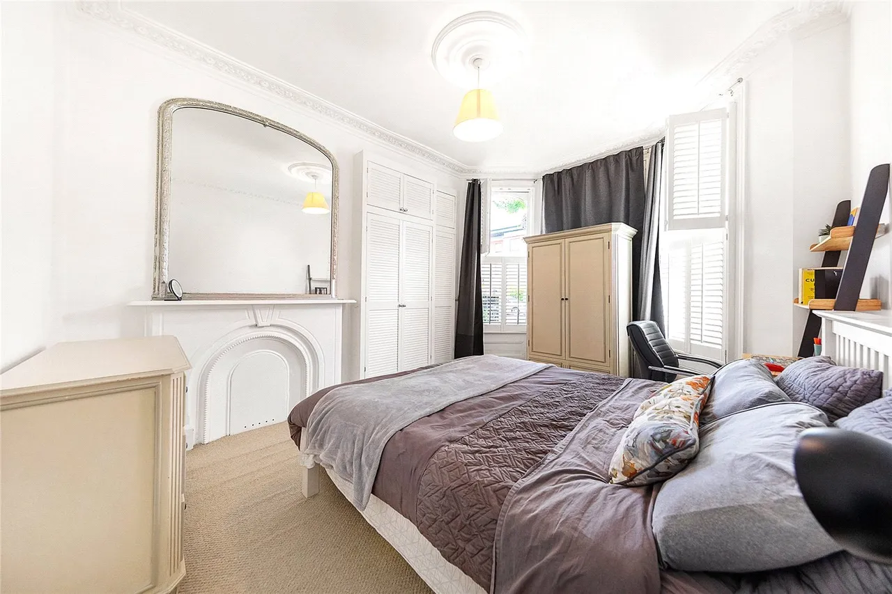 Goldhawk Road, London, W6, photo 6