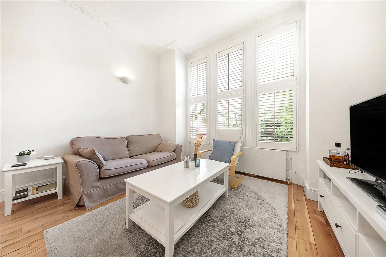 Goldhawk Road, London, W6, photo 4