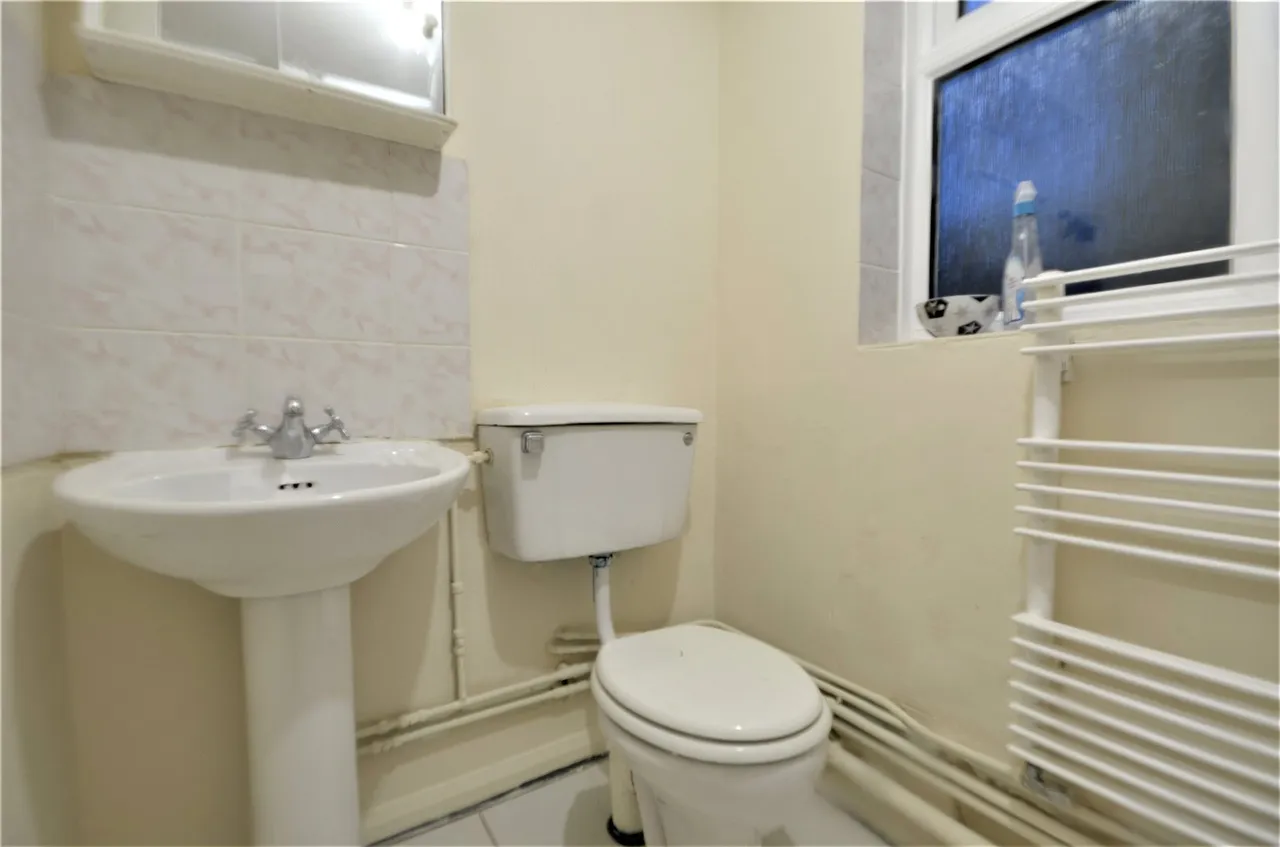 Green Lane, Shipley Bridge, RH6, photo 5