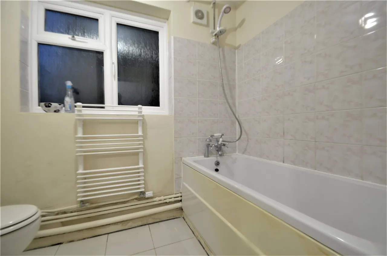 Green Lane, Shipley Bridge, RH6, photo 4