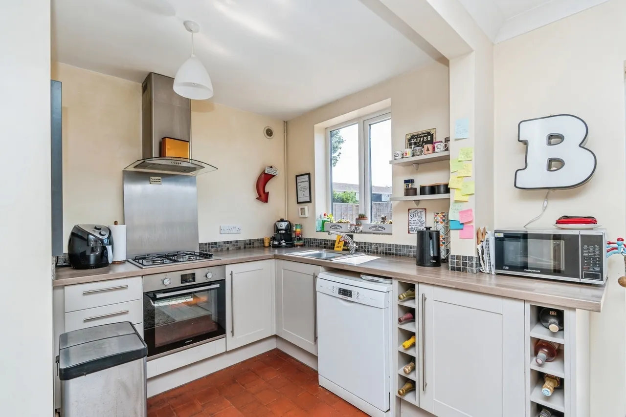 Tadfield Crescent, Romsey, SO51, photo 9