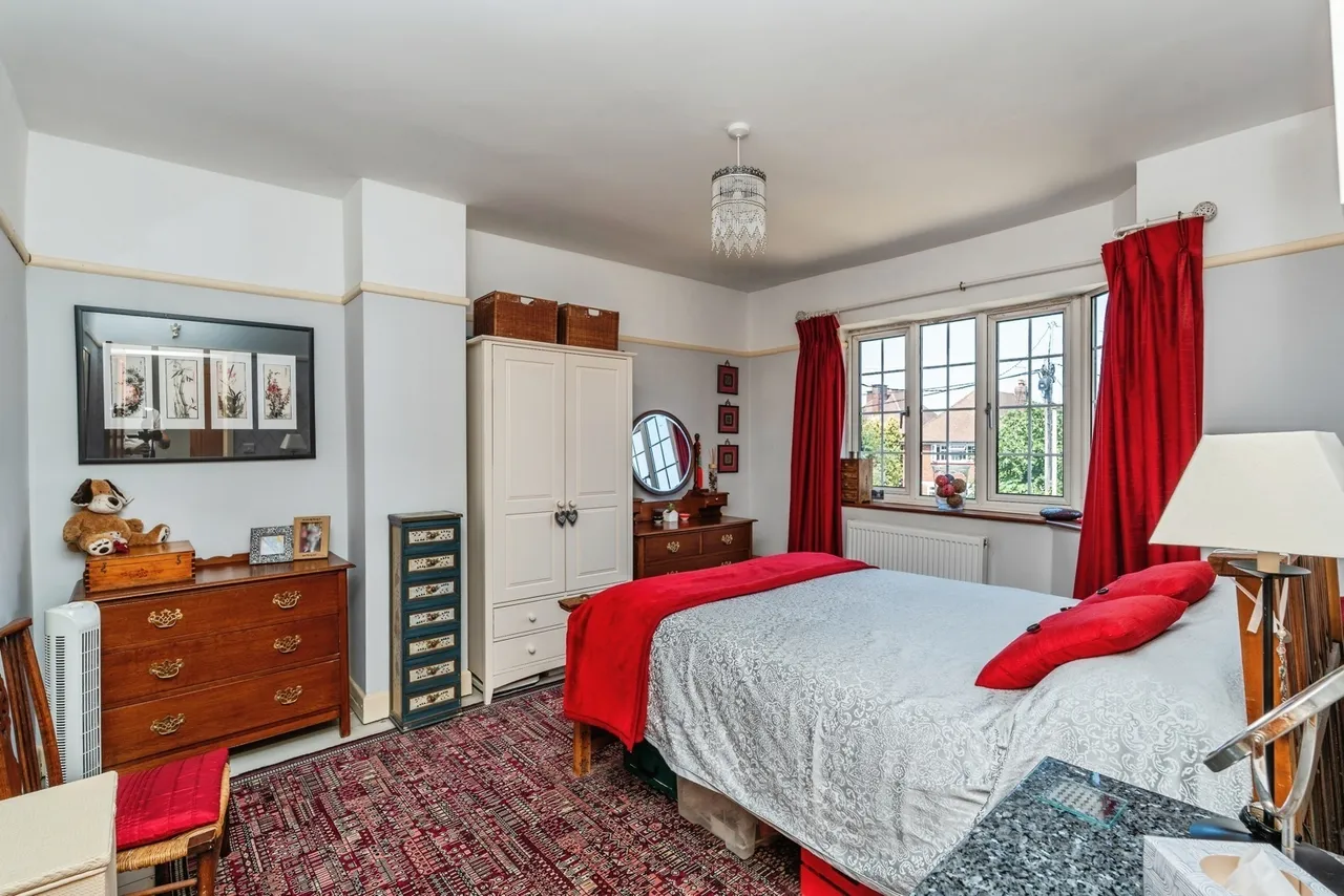 Tadfield Crescent, Romsey, SO51, photo 11