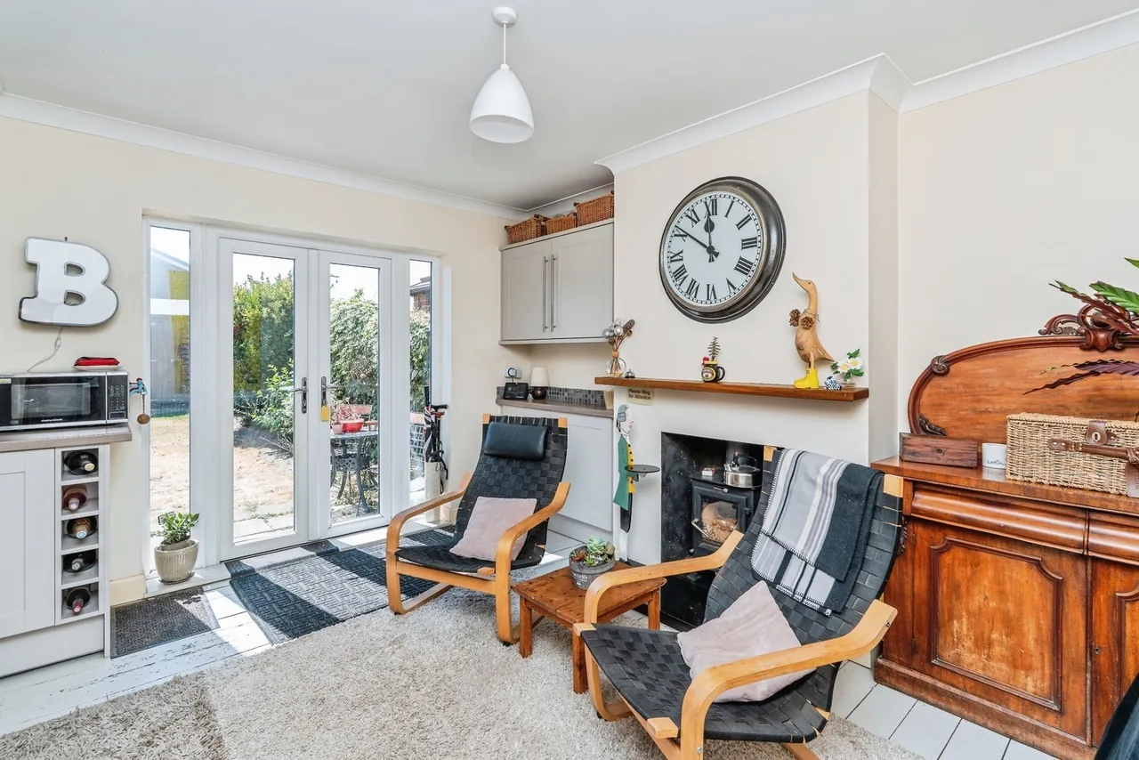 Tadfield Crescent, Romsey, SO51, photo 7
