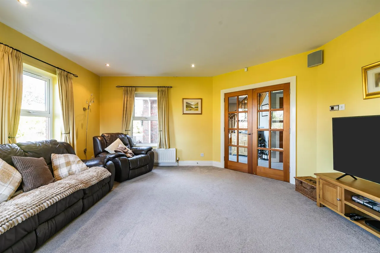Ballynahatty Road, Belfast, BT8, photo 10