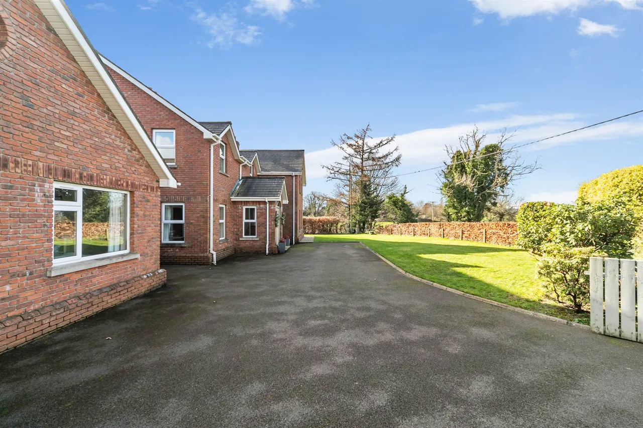 Ballynahatty Road, Belfast, BT8, photo 49