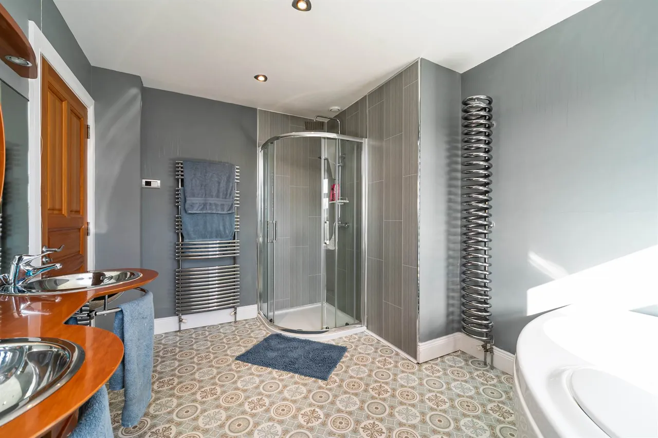 Ballynahatty Road, Belfast, BT8, photo 46