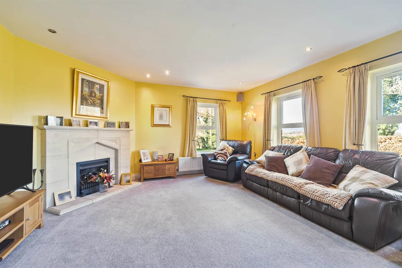 Ballynahatty Road, Belfast, BT8, photo 9
