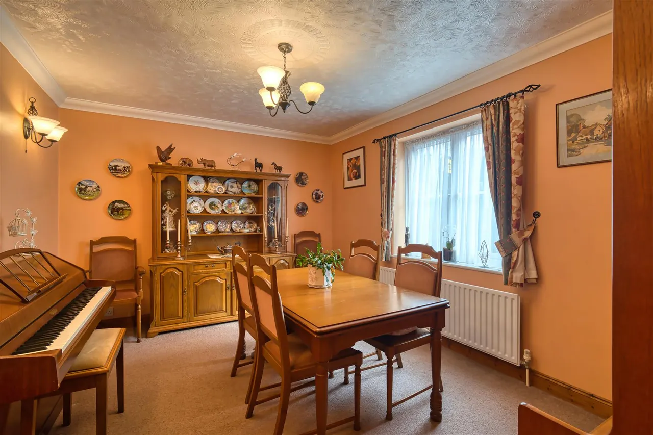 Red Lion Close, Newton, photo 7