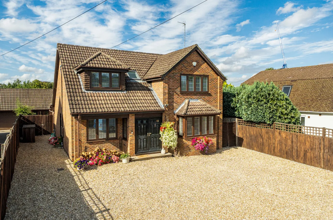 Nine Mile Ride, Finchampstead, Wokingham, Berkshire, RG40 4HY, photo 31