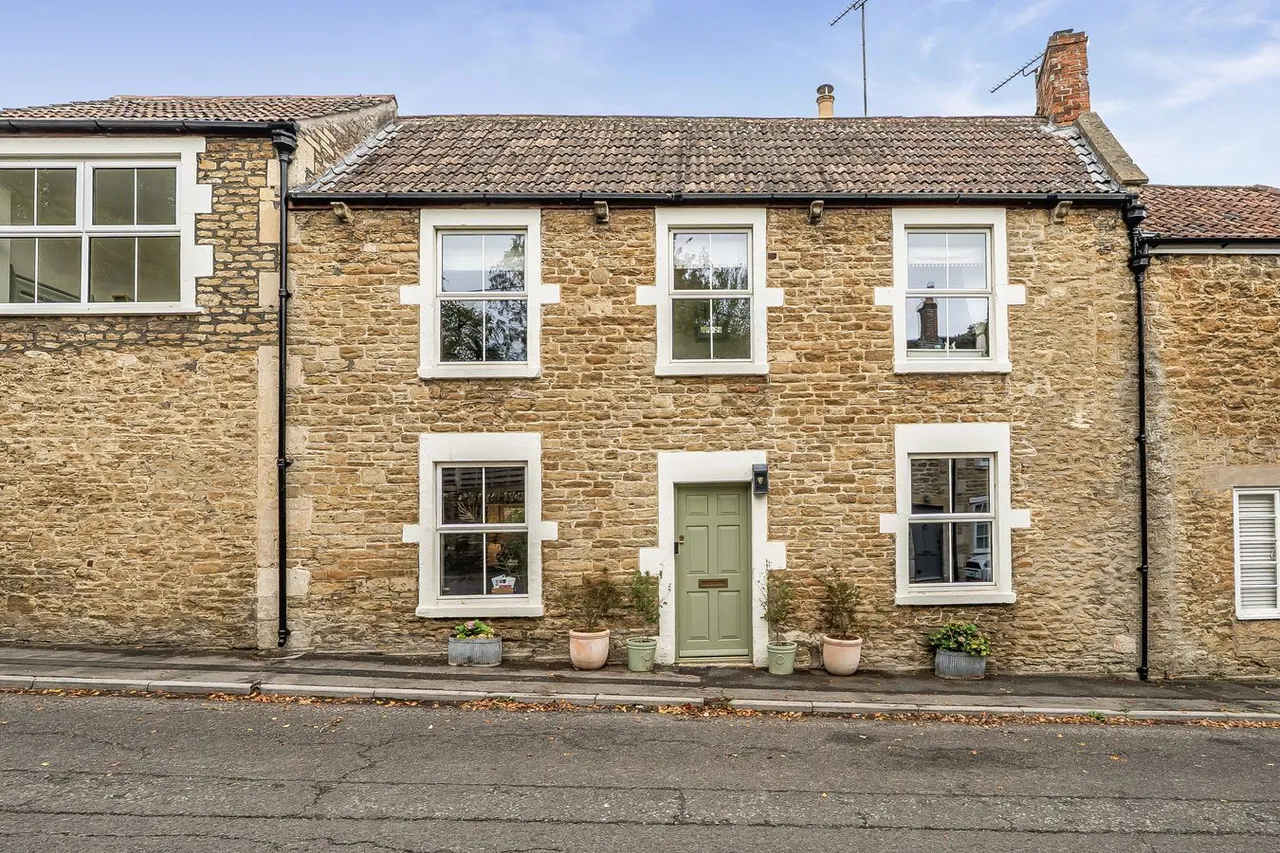 3 bed house for sale, Frome Road, Beckington, BA11