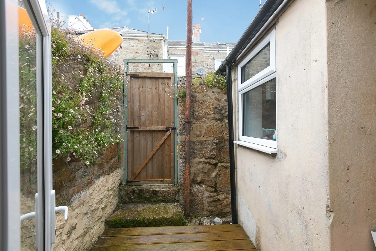 Gwavas Street, Penzance, TR18, photo 13