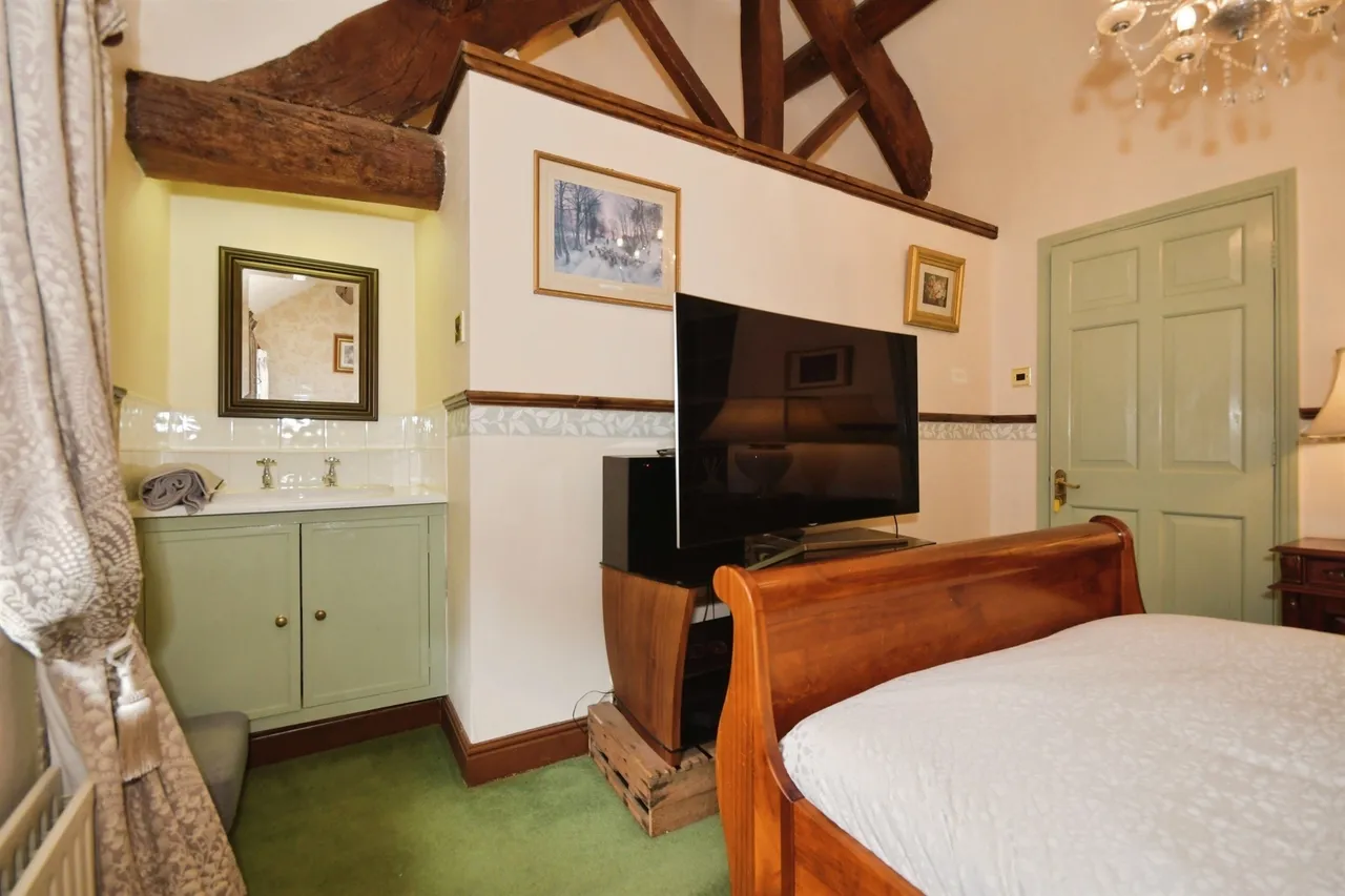Snitterton Road, MATLOCK, photo 12