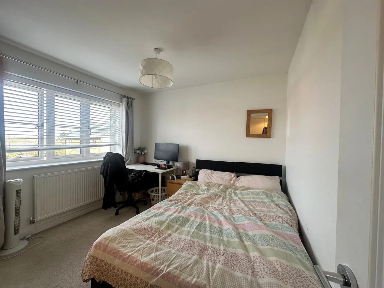 Buttercup Close, Raunds, photo 4