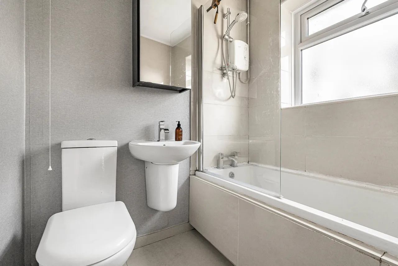Thorn Road, Boundstone, GU10, photo 10