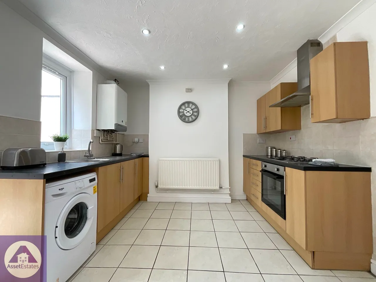 Gladstone Street, Abertillery, photo 2