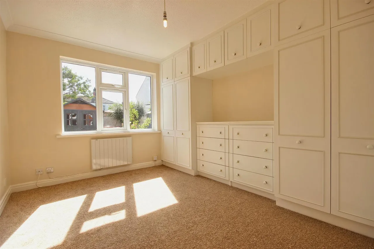 Park Row, Hornsea, photo 9