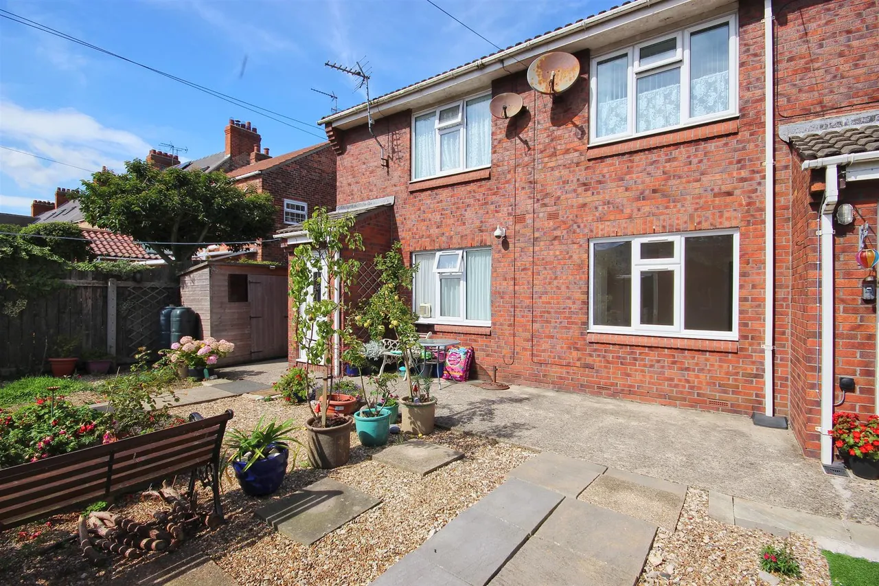 Park Row, Hornsea, photo 10
