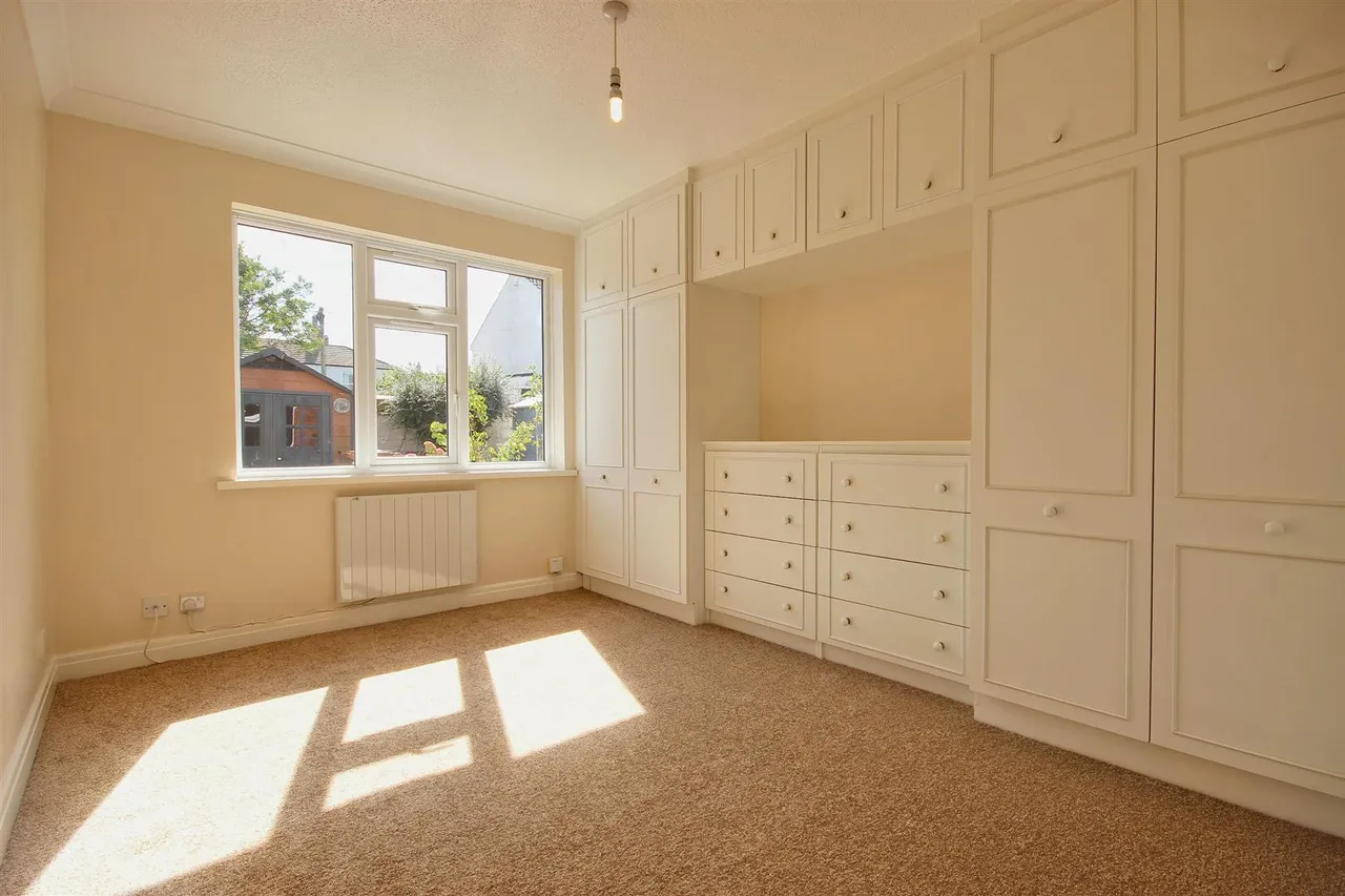 Park Row, Hornsea, photo 6