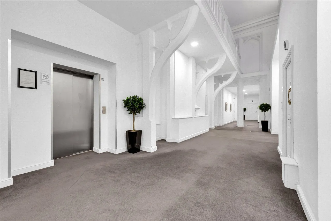 Bunstone Hall, Chapel Drive, DA2, photo 4