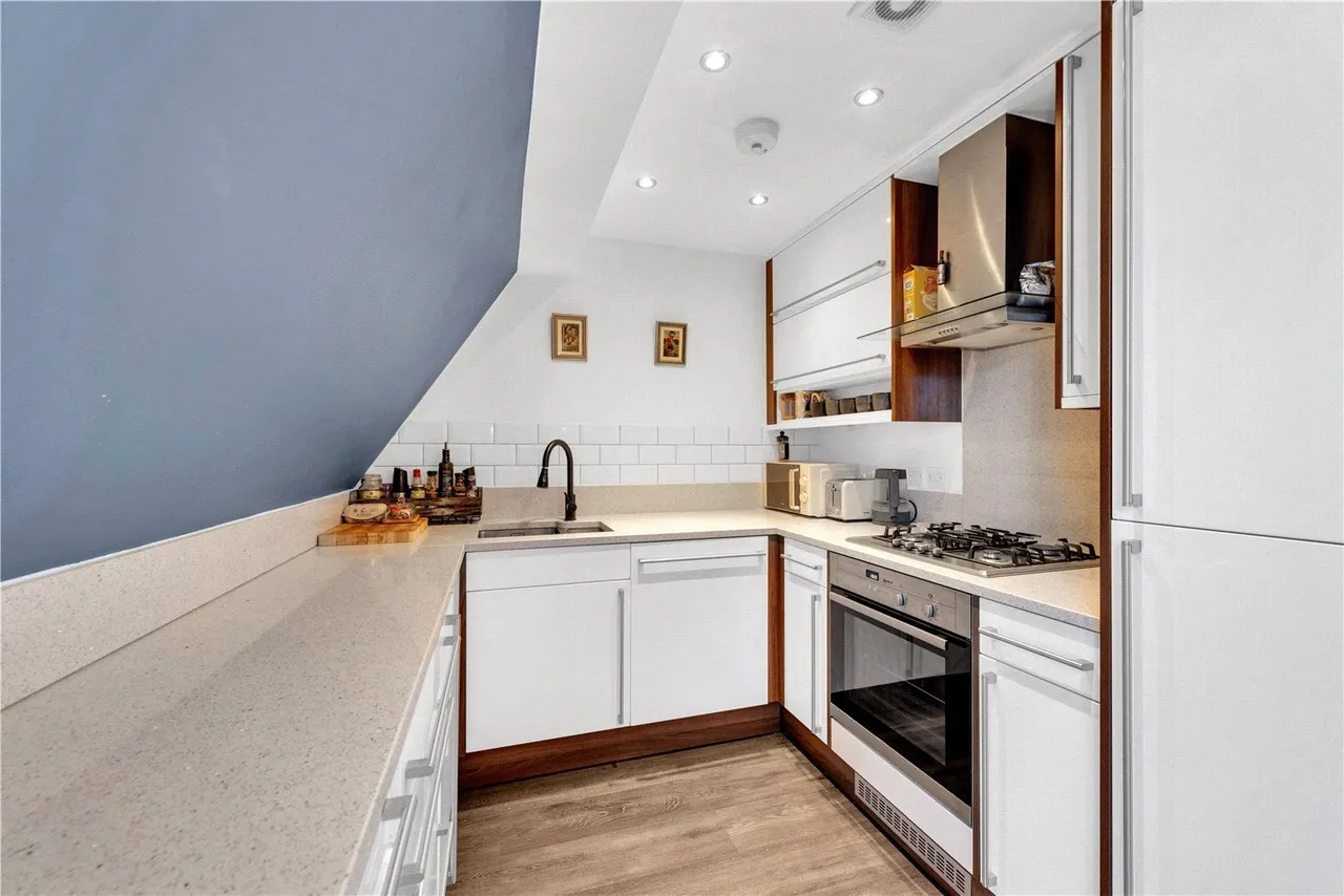 Bunstone Hall, Chapel Drive, DA2, photo 12
