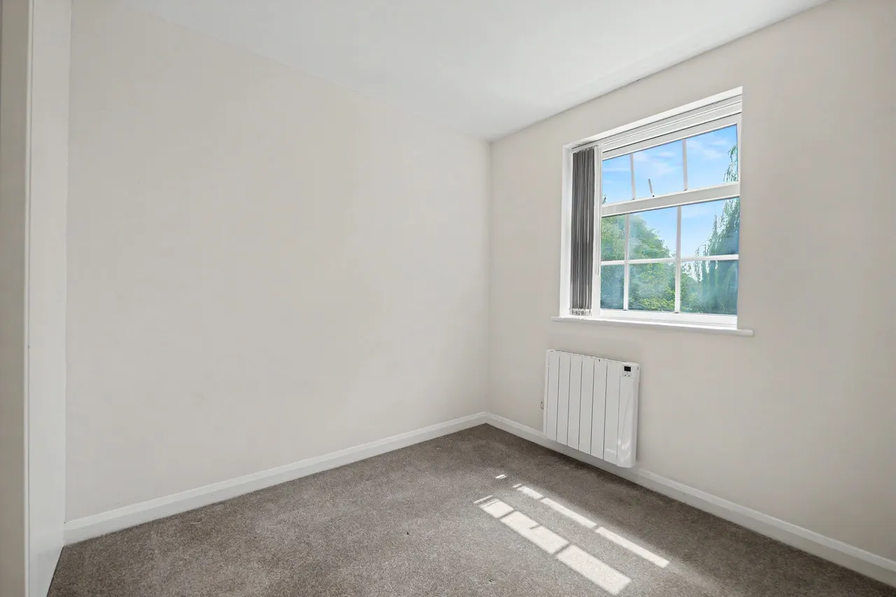 St. Marys Road, Hampton Court, LE16, photo 8
